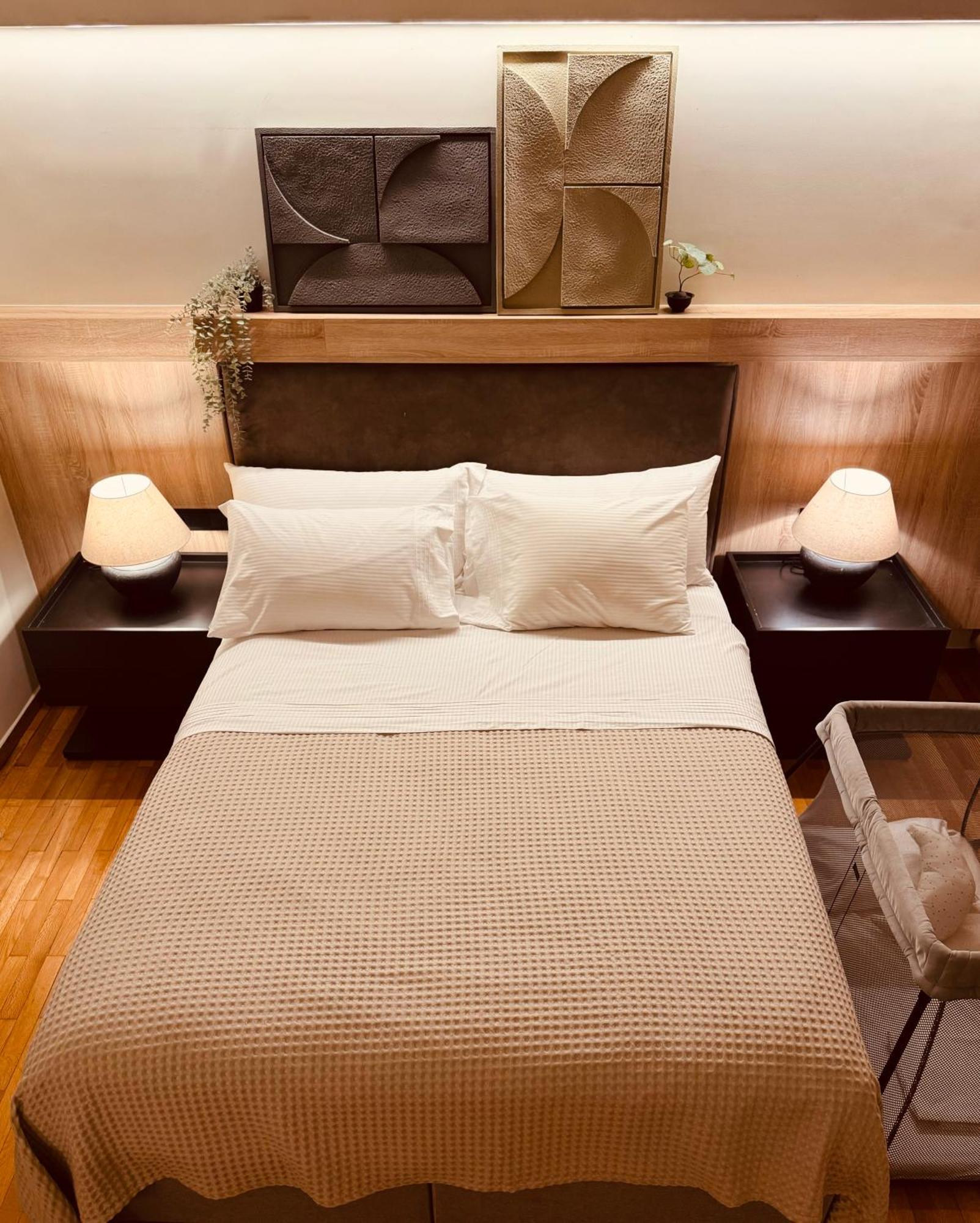 2 Bedroom Apt - Live Like A Local In Kolonaki Athènes Extérieur photo